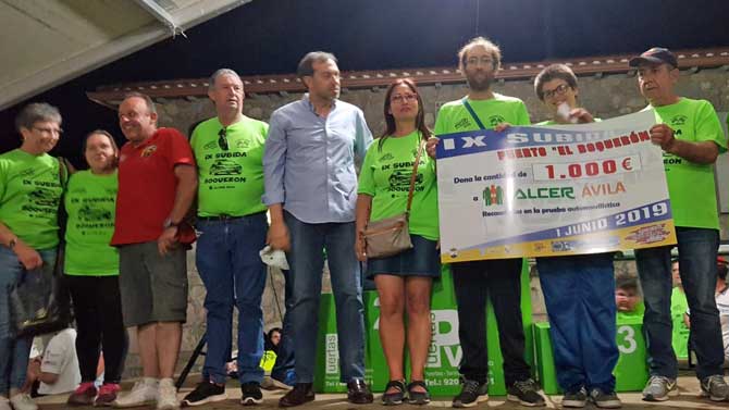 Donaci&oacute;n de la Escuderia Gredos a Alcer &Aacute;vila.