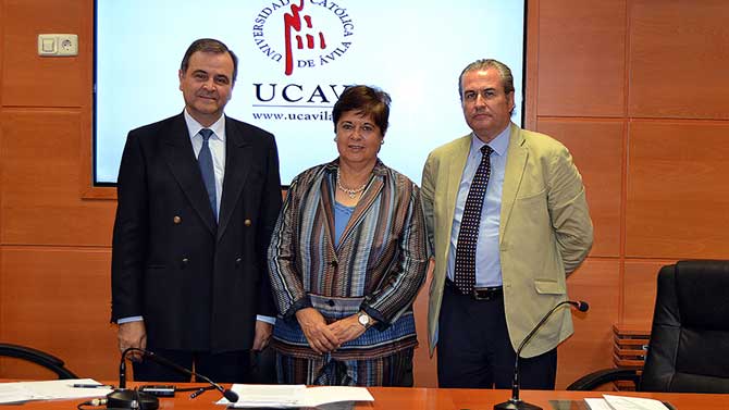 Firma de convenio entre UCAV y Fundaci&oacute;n Dom.