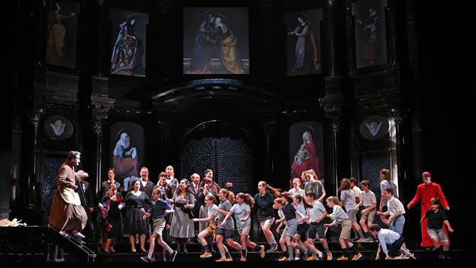 Representación de la ópera 'Tosca'.