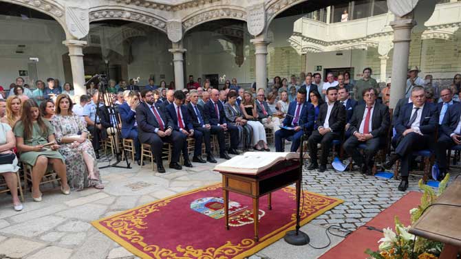 Pleno de constituci&oacute;n de la Diputaci&oacute;n de &Aacute;vila.
