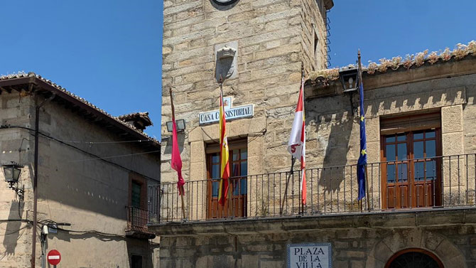 Ayuntamiento de La Adrada.