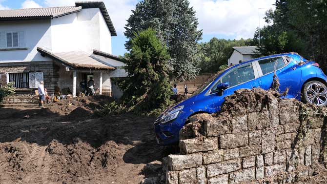 Inundaciones en Las Navas del Marqu&eacute;s en agosto de 2019.