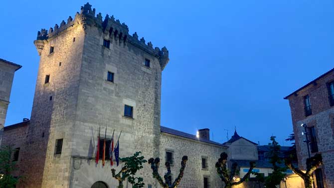 Torre&oacute;n de los Guzmanes, sede de la Diputaci&oacute;n.