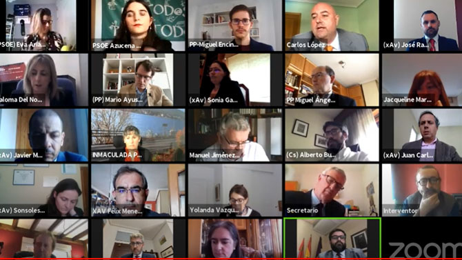 Pleno telem&aacute;tico de abril en el Ayuntamiento de &Aacute;vila.