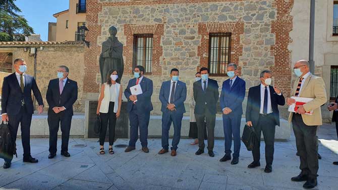 Asistentes a la reuni&oacute;n del Plan Territorial de Fomento.