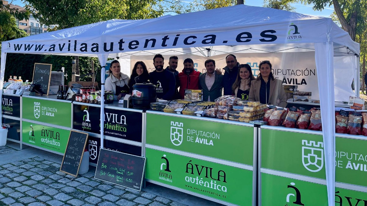 Imagen de archivo de productores de Ávila Auténtica.