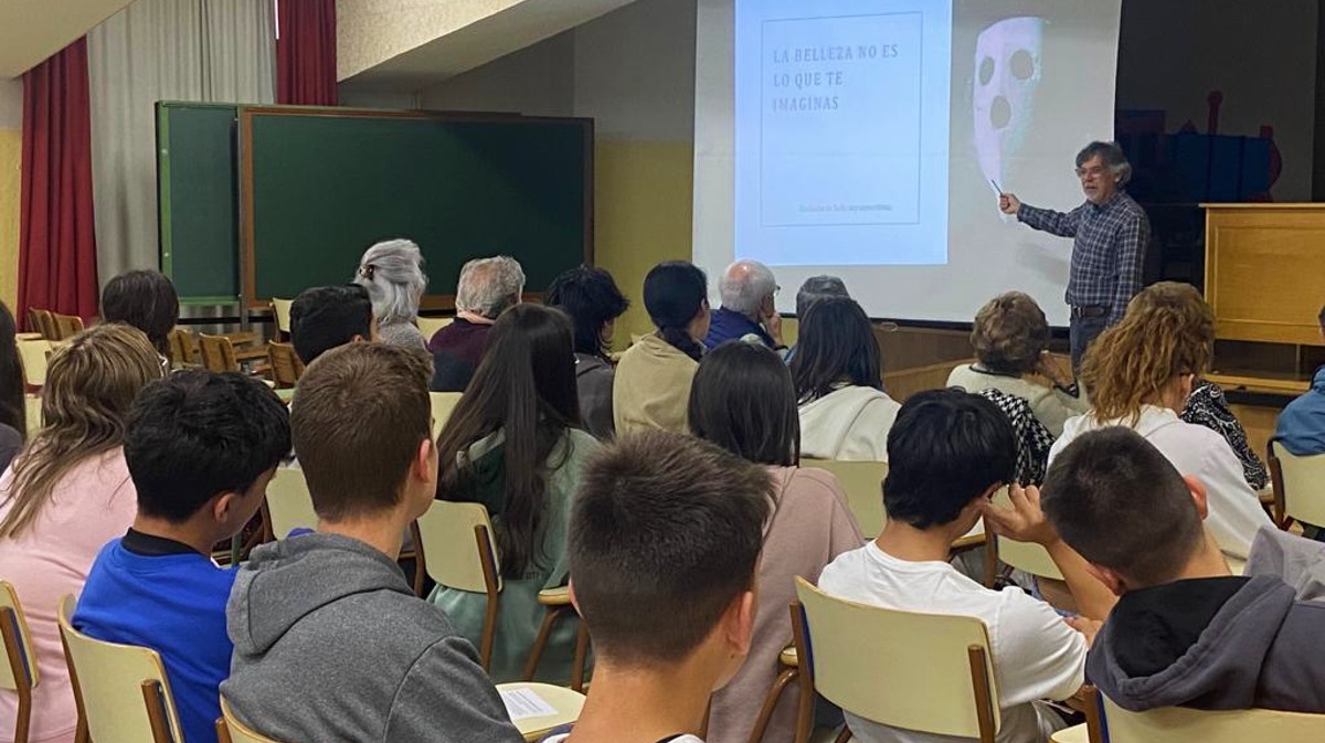 Actividad intergeneracional contra el edadismo en el IES Vasco de la Zarza.