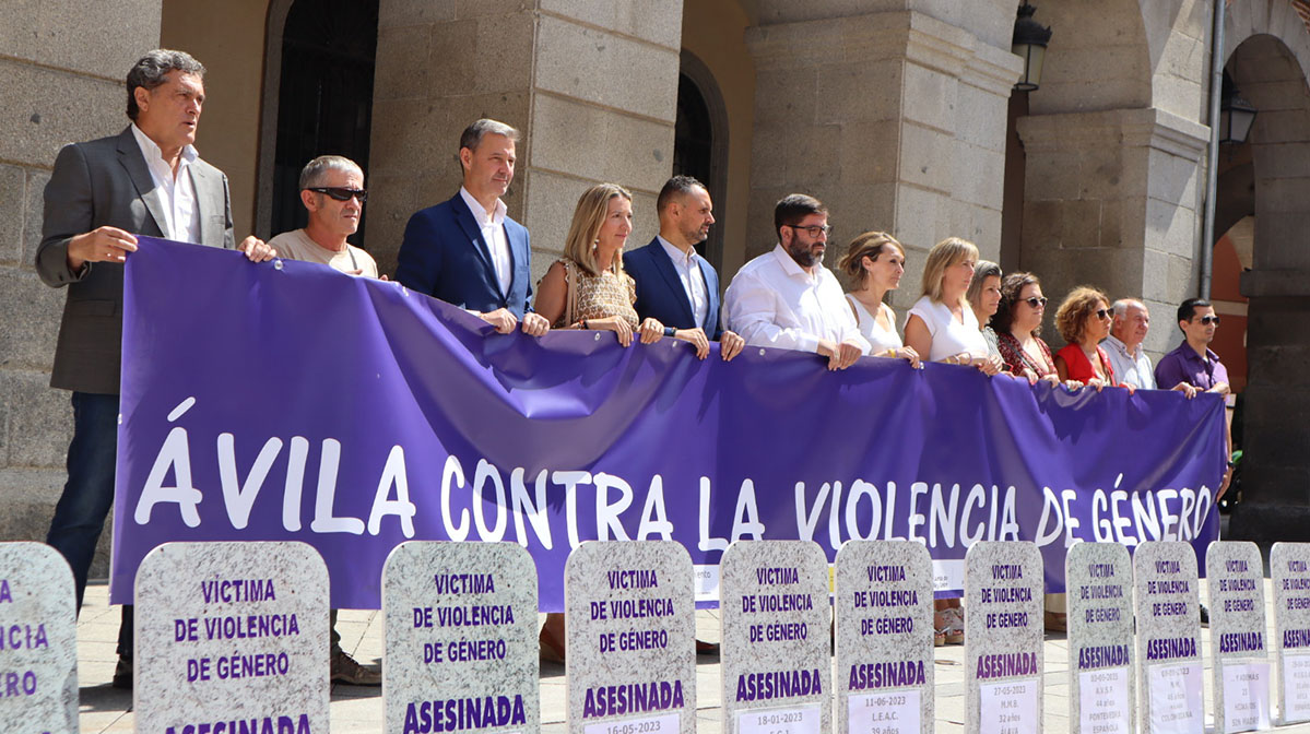 Concentración mensual por las víctimas de violencia de género