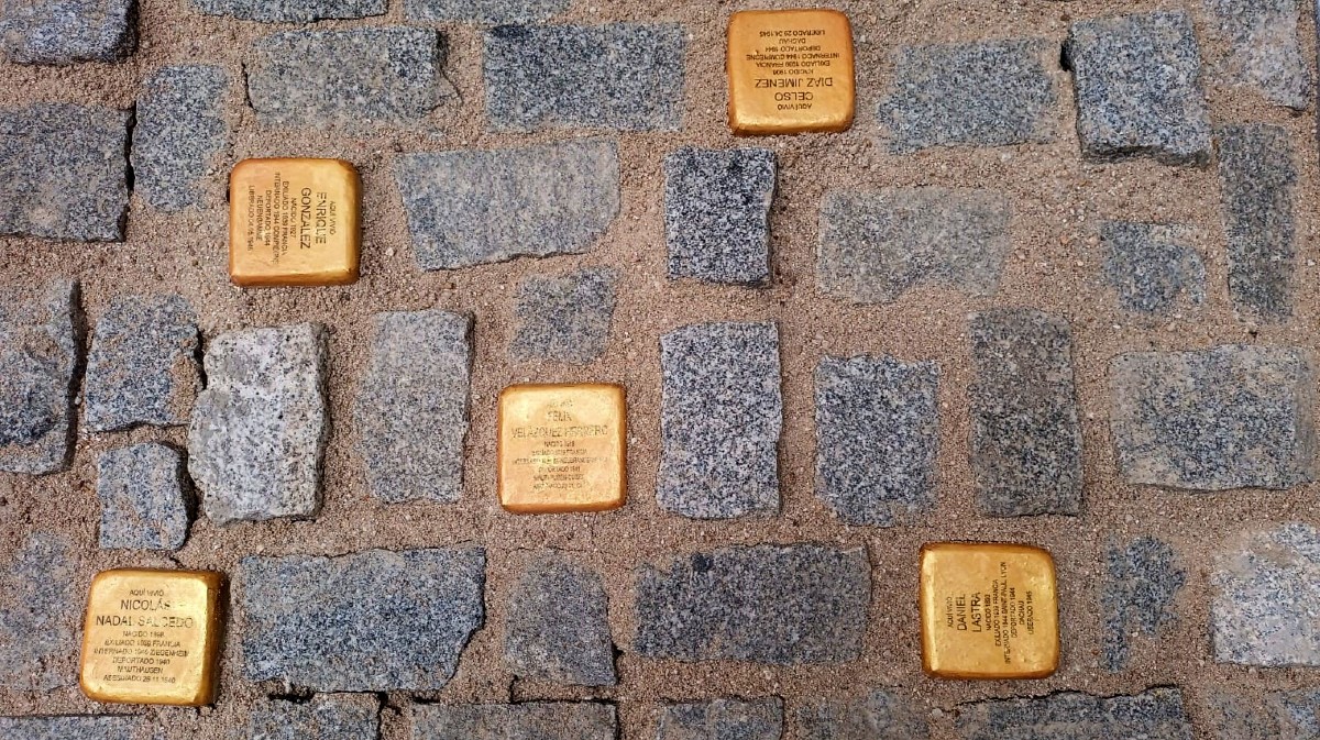 Homenaje a las víctimas abulenses del Holocausto en el IES Jorge Santayana.