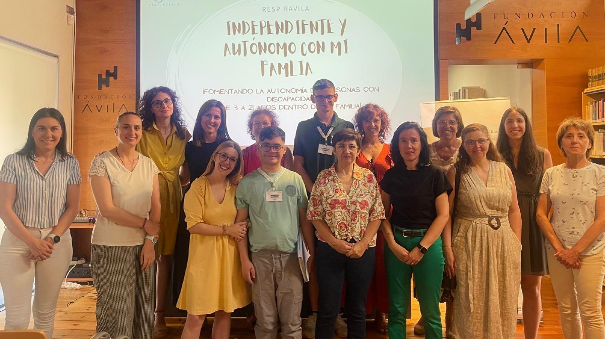 Clausura del programa ‘Independiente y autónomo/a con mi familia’ de Respirávila.