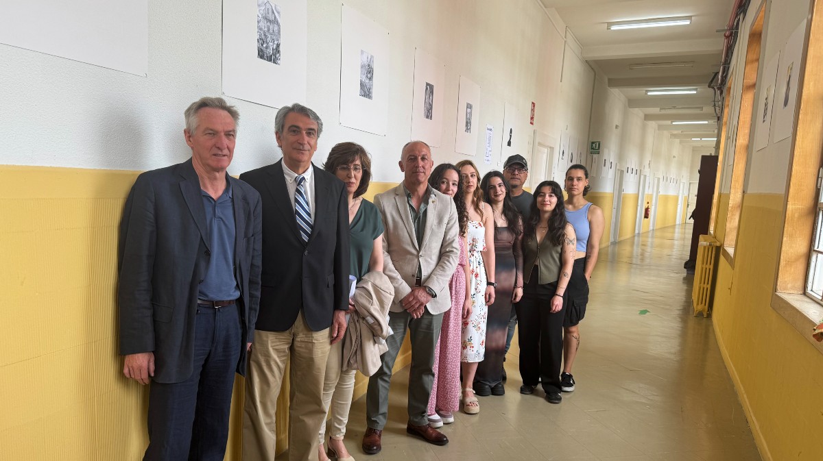 Exposición de alumnos de la Escuela de Arte en el Centro Asociado de la UNED.