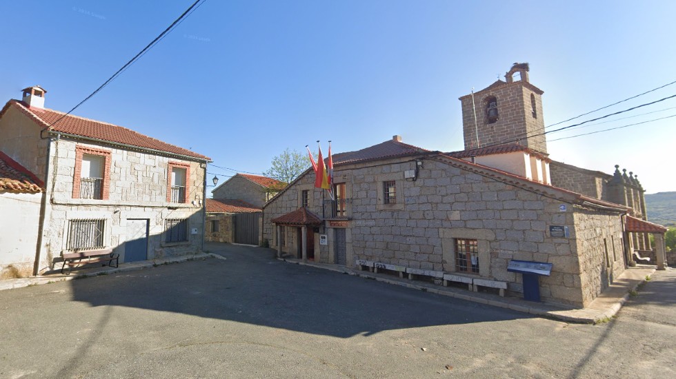 La baja del secretario y la maternidad de la alcaldesa impidieron celebrar plenos en San Juan del Olmo