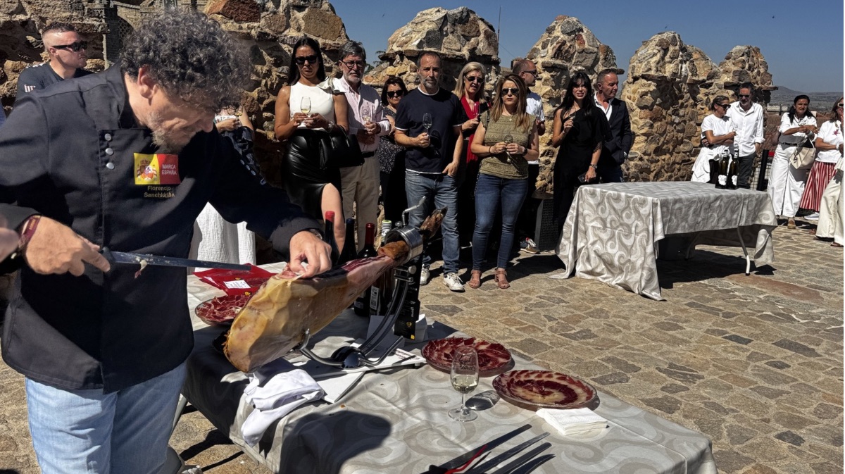 Doble masterclass para celebrar el 25 aniversario de &lsquo;&Aacute;vila en tapas&rsquo; en la muralla