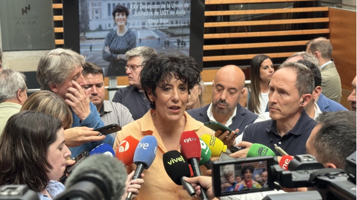 La ministra Elma Saiz afirma que el Gobierno trabajará 