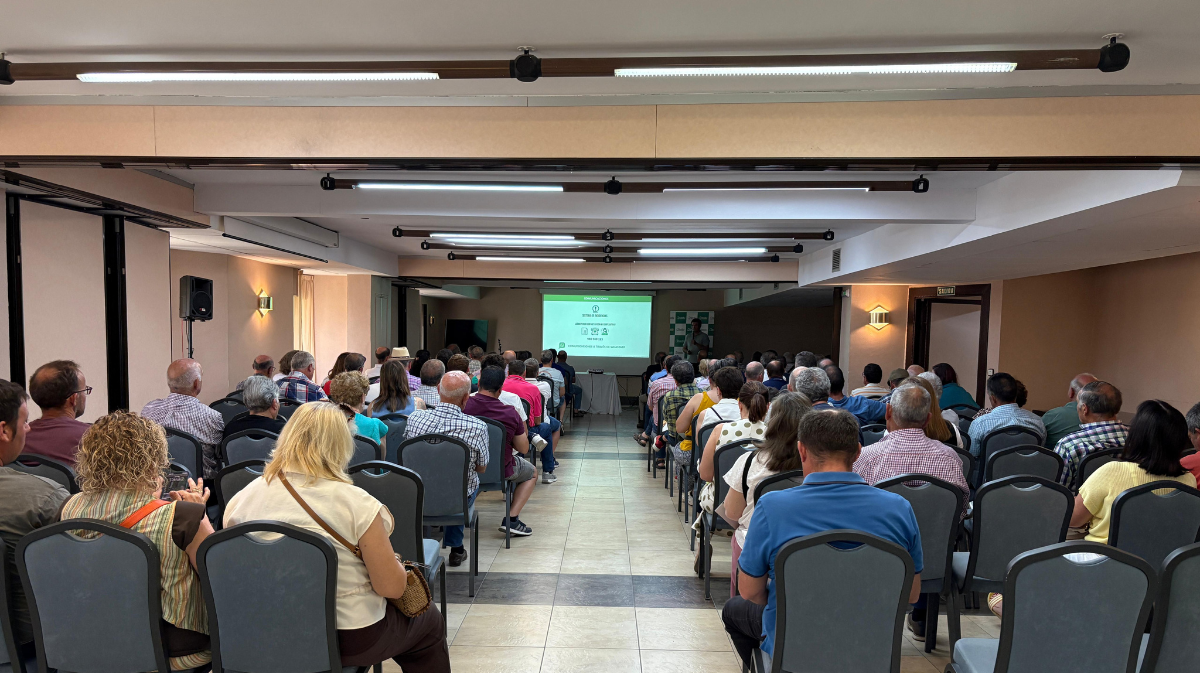 La asamblea informativa de la cooperativa agraria Cobadu.