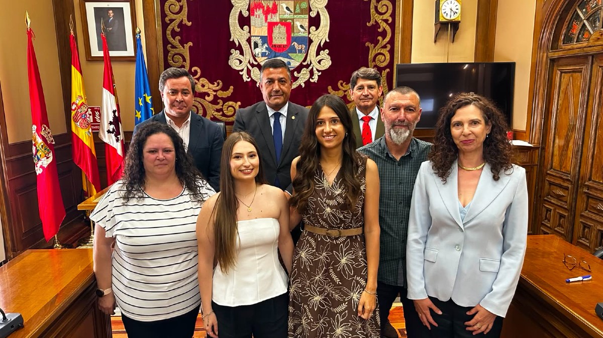 Cinco nuevos técnicos de gestión se incorporan en Diputación