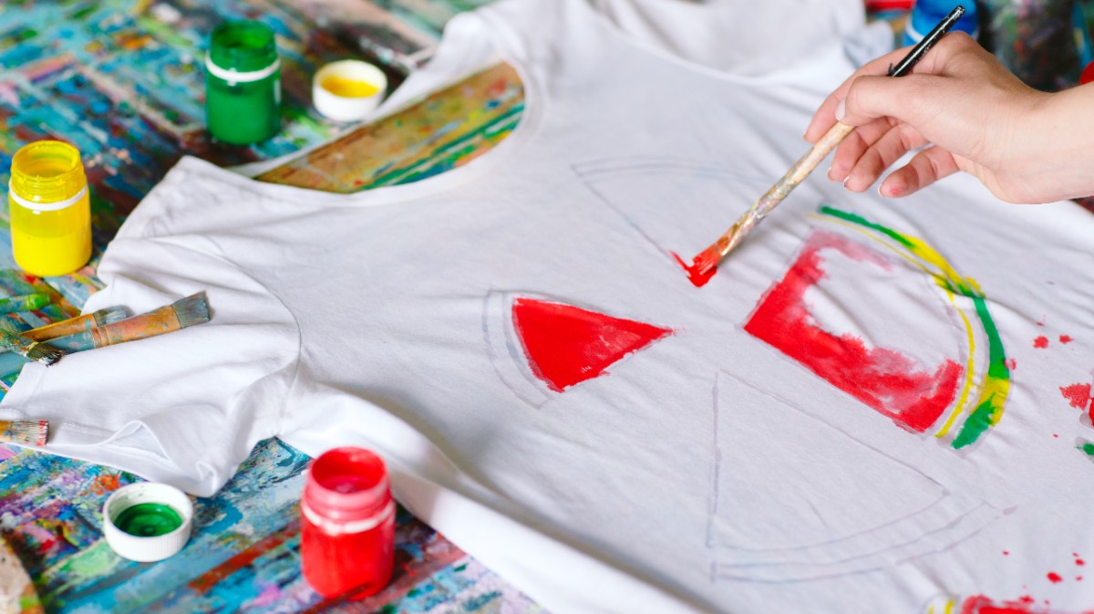 Taller de elaboraci&oacute;n de camisetas.