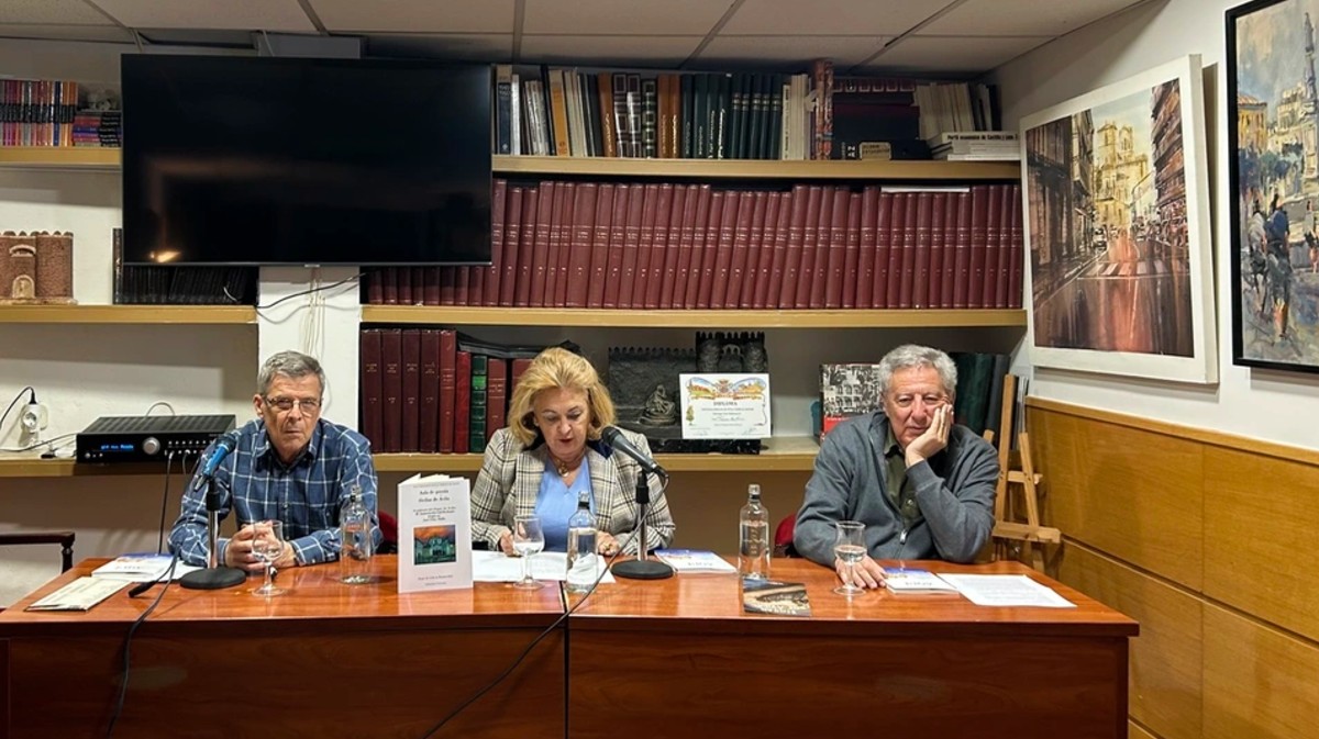 Imagen de archivo de un acto literario en el Hogar de &Aacute;vila en Madrid.