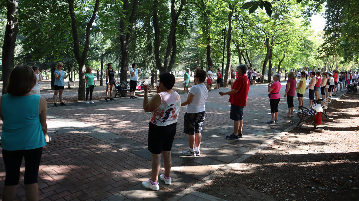 Gimnasia en los parques desde el lunes