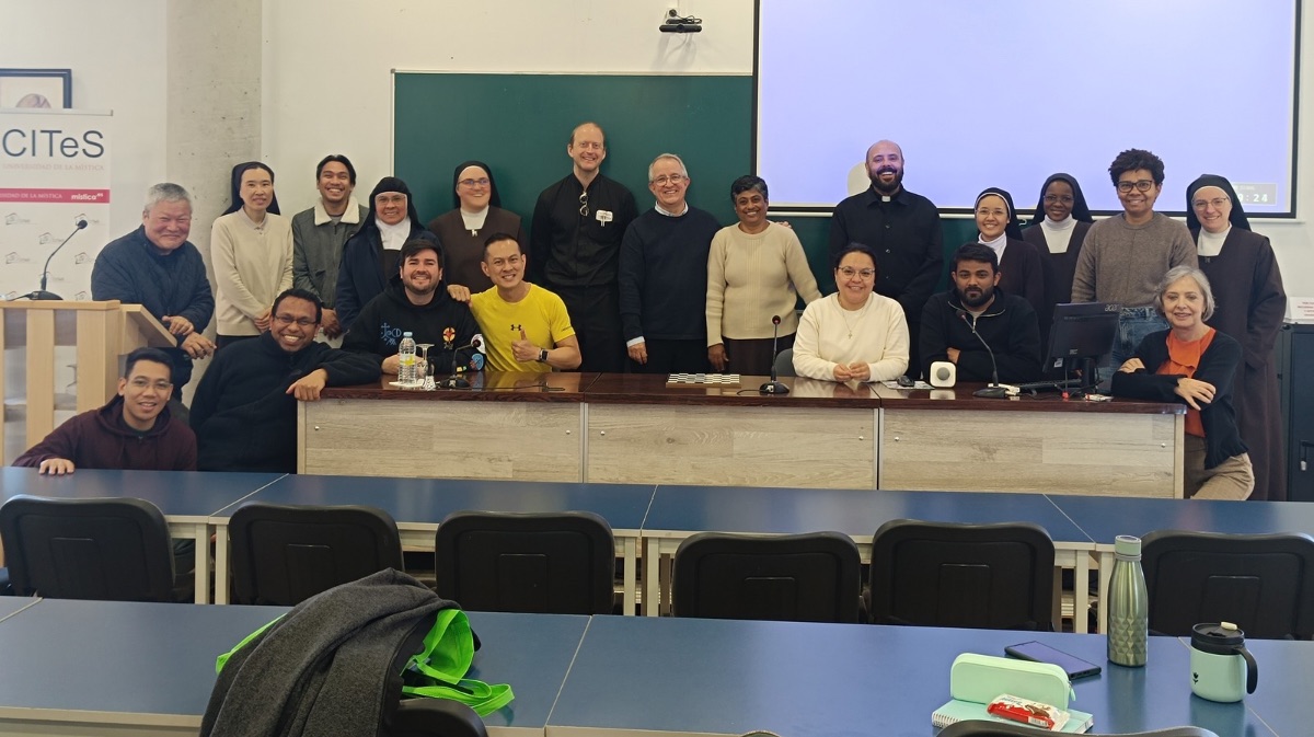 Alumnos y profesores del Centro Universitario