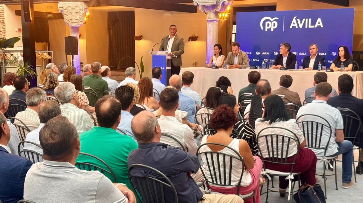 Reuni&oacute;n de la junta directiva del PP.