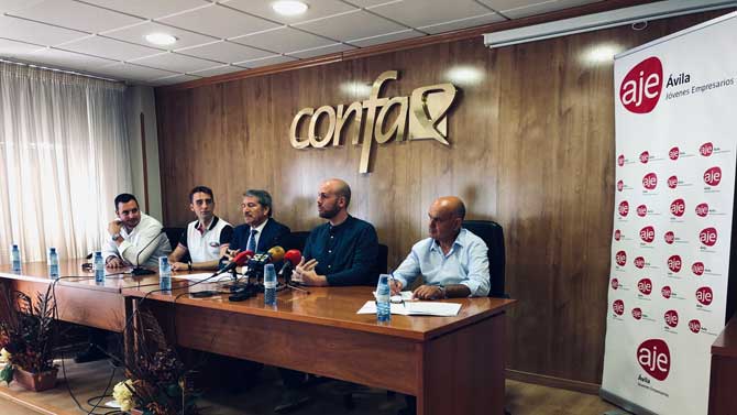 Presentación de la integración de AJE en Confae.