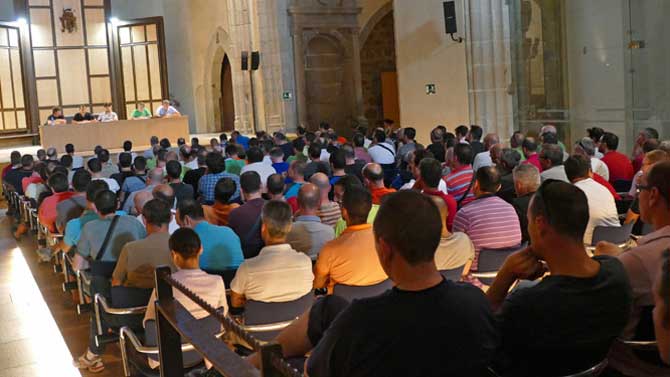 Imagen de archivo de una asamblea de empleados de Nissan.