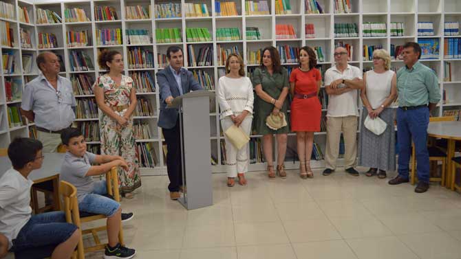 Inauguración de la biblioteca de Sotillo de la Adrada.