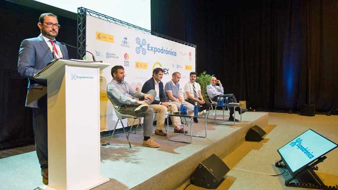 Participaci&oacute;n de Ricardo Reier en Expodr&oacute;nica.