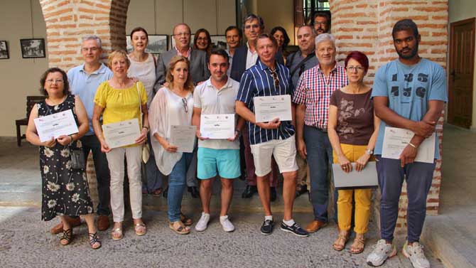 Clausura del programa de empleo 'Ajardinarévalo'.