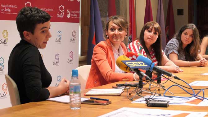 Elena Ordóñez, Ángela García, Teresa Rodríguez y Andrea García.