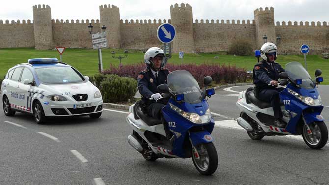 Imagen de archivo de un desfile de la Policía Local.