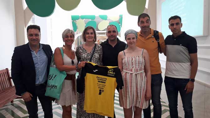 Representantes de la Escuela Deportiva Linko Garbantel en el Hospital Infantil Niño Jesús.