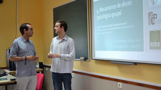 Ponentes del curso 'Las sectas en Espa&ntilde;a: conocer para actuar'.