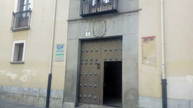 Edificio de la Cámara de Comercio en la calle Eduardo Marquina.