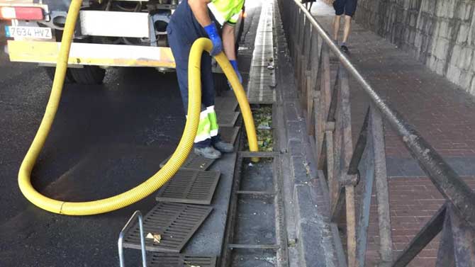 Limpieza de imbornales en Ávila.