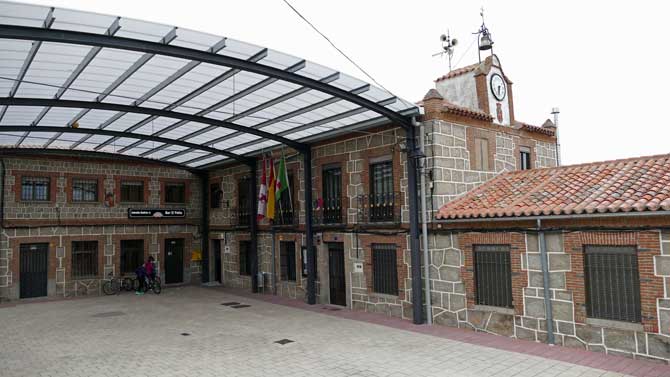 Ayuntamiento de Tornadizos.