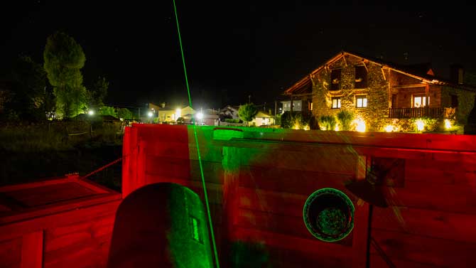 Nuevo observatorio astron&oacute;mico en un alojamiento rural en Navarredonda de Gredos.