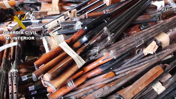 Destrucción de armas por la Guardia Civil en Madrid.