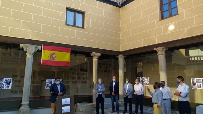 Inauguraci&oacute;n del edificio de viviendas en el rehabilitado palacio de los Guillamas.