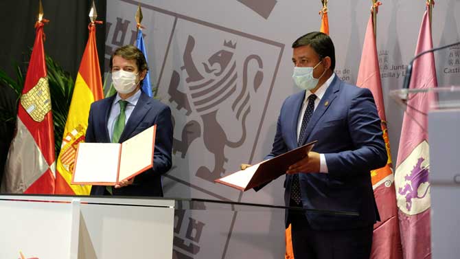 El presidente de la Junta y el presidente de la Diputación de Ávila.