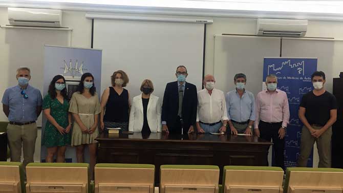 Nueva junta directiva del Colegio de Médicos de Ávila.