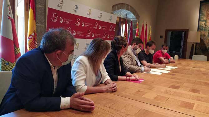 Convenio entre Ayuntamiento de &Aacute;vila y la Asociaci&oacute;n Club Deportivo Linko.