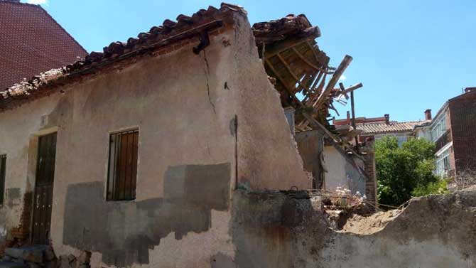 Vivienda derrumbada en la calle Horno de San Benito.