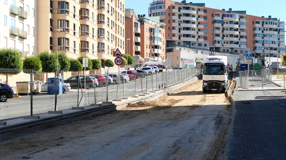 Operación asfalto en la avenida Rodríguez Sahagún.