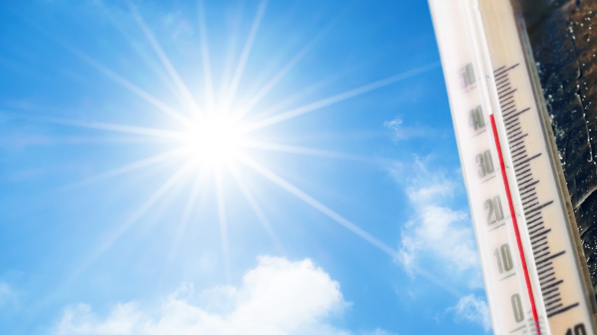 Termómetro con una alta temperatura.