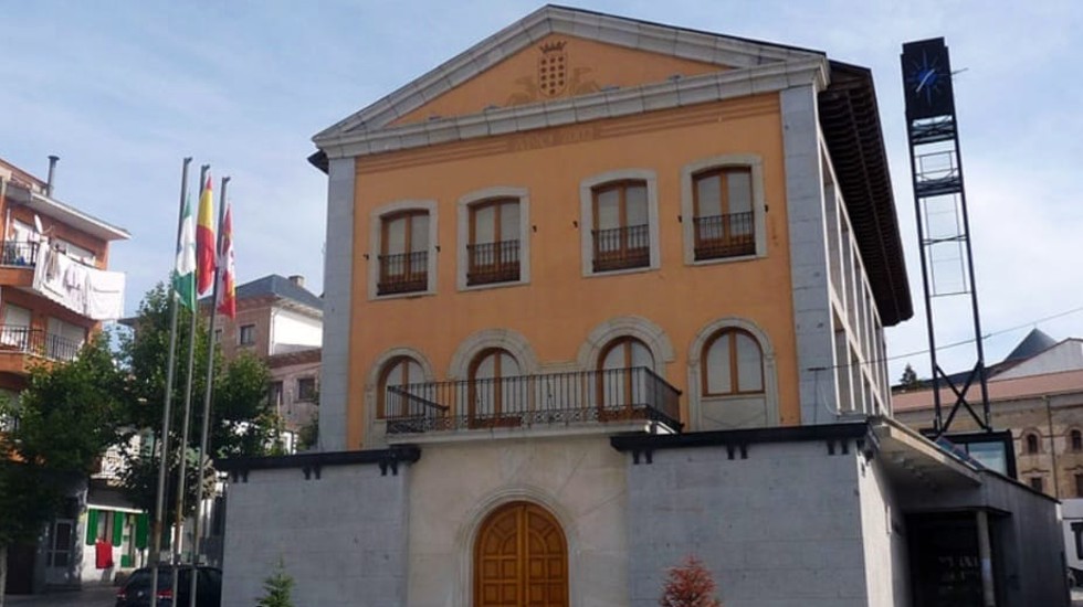 Ayuntamiento de Las Navas del Marqués.