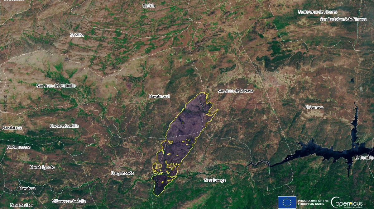 Zona afectada por el incendio de Navaluenga según Sentinel-Copernicus. Imagen:  @eforestal.