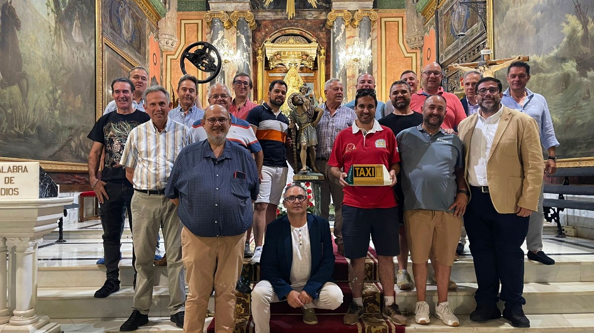 Los taxistas de Ávila celebran a San Cristóbal en la ermita de Sonsoles.