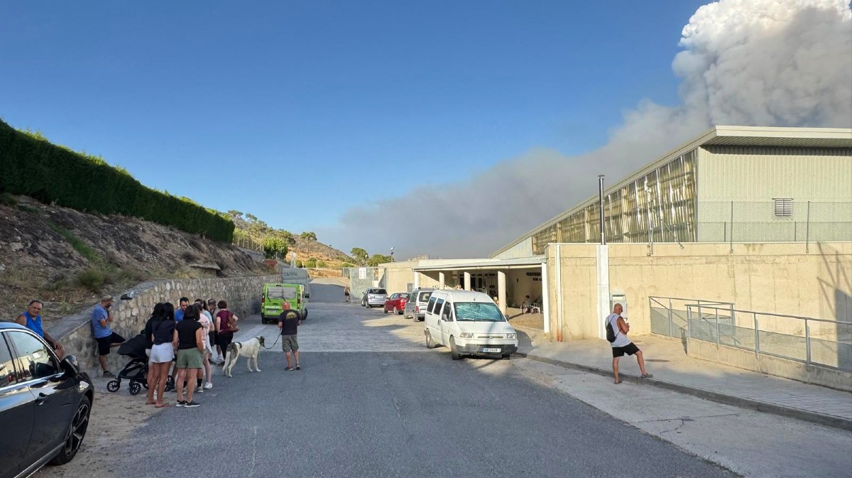 FOTOS | Evacuaciones con incertidumbre y solidaridad: “La gente nos da de todo”